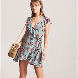 NWT Forever 21 Cute Floral Wrap Dress